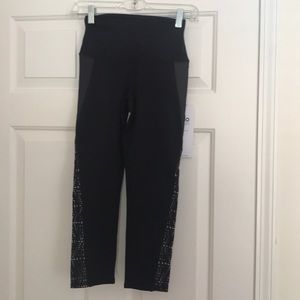 Alo yoga capris